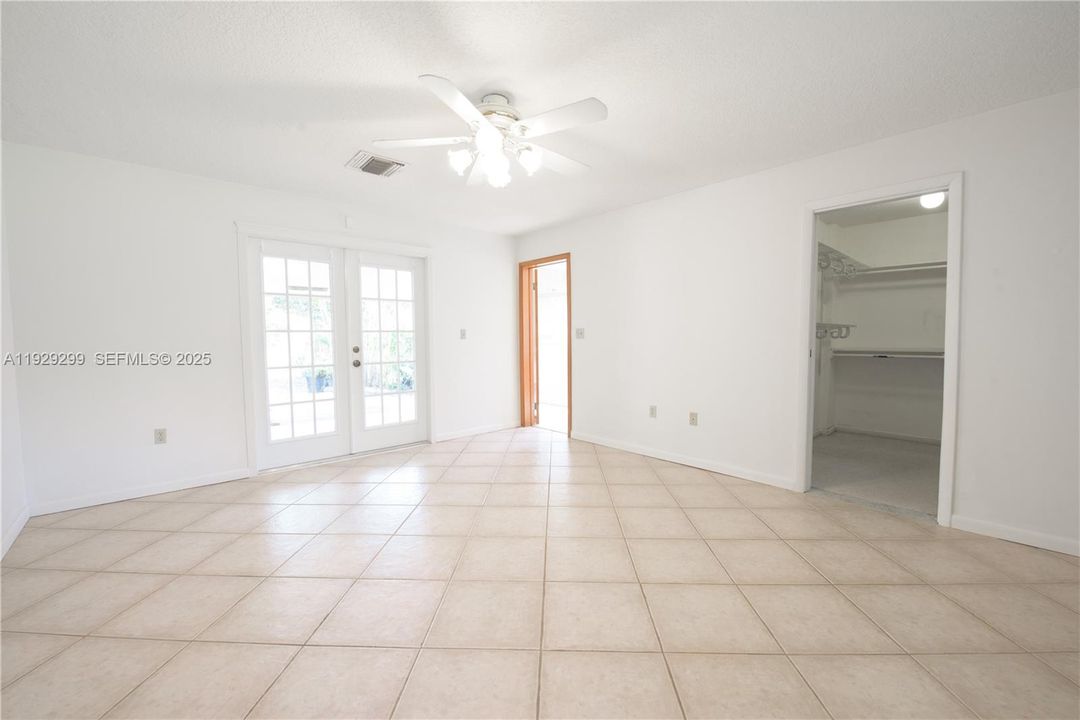 На продажу: $849,900 (3 спален, 3 ванн, 2300 Квадратных фут)