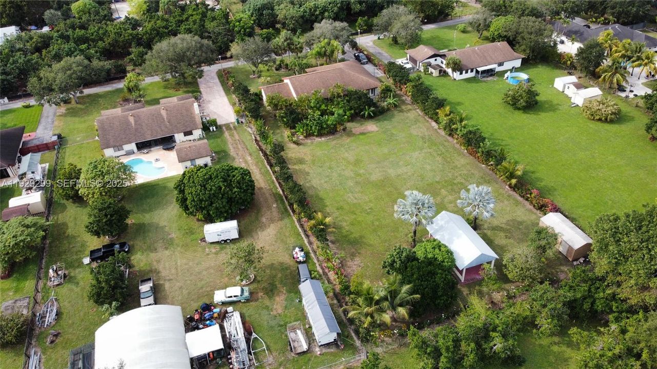 На продажу: $849,900 (3 спален, 3 ванн, 2300 Квадратных фут)