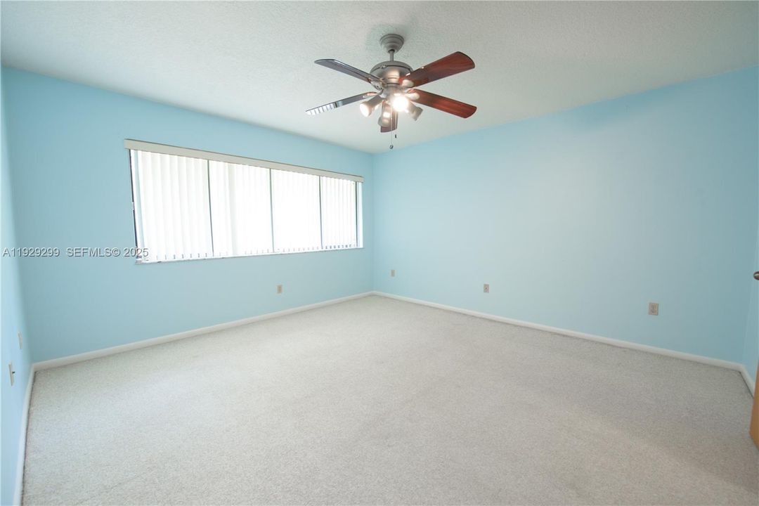 На продажу: $849,900 (3 спален, 3 ванн, 2300 Квадратных фут)