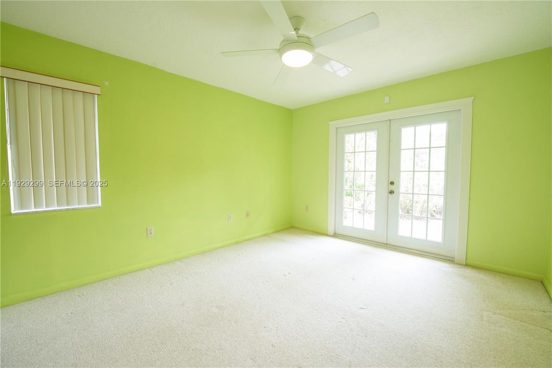 На продажу: $849,900 (3 спален, 3 ванн, 2300 Квадратных фут)