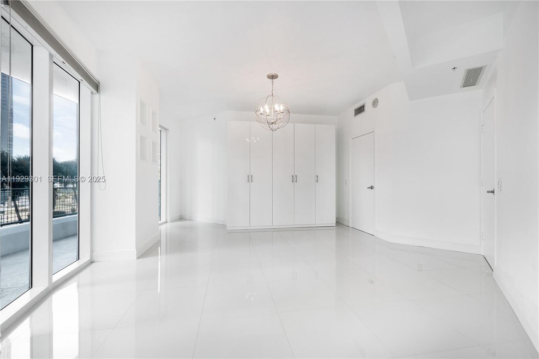 В аренду: $4,500 (2 спален, 2 ванн, 1356 Квадратных фут)