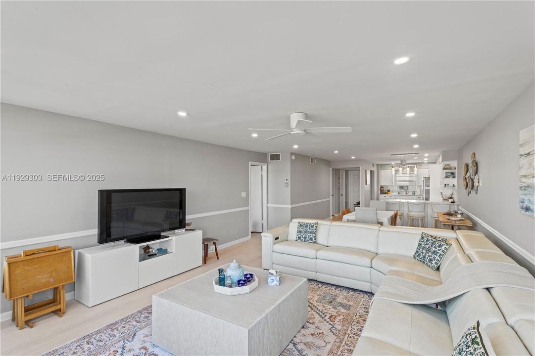 En Renta: $3,150 (2 camas, 2 baños, 1450 Pies cuadrados)