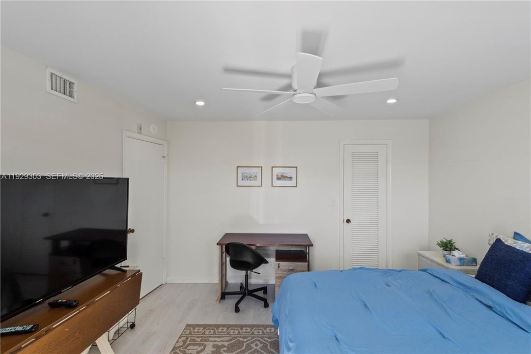 En Renta: $3,150 (2 camas, 2 baños, 1450 Pies cuadrados)