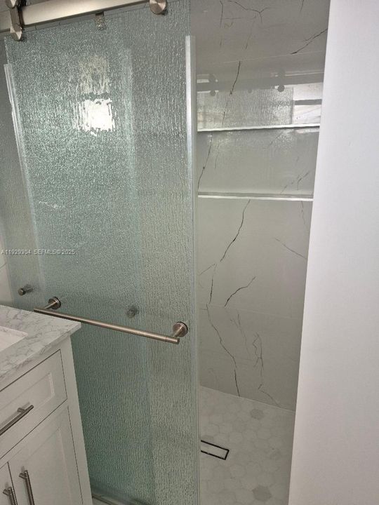 For Sale: $725,000 (3 beds, 2 baths, 1056 Square Feet)