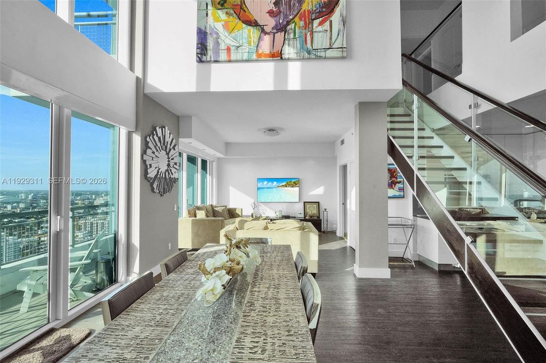 For Rent: $5,550 (2 beds, 3 baths, 1293 Square Feet)