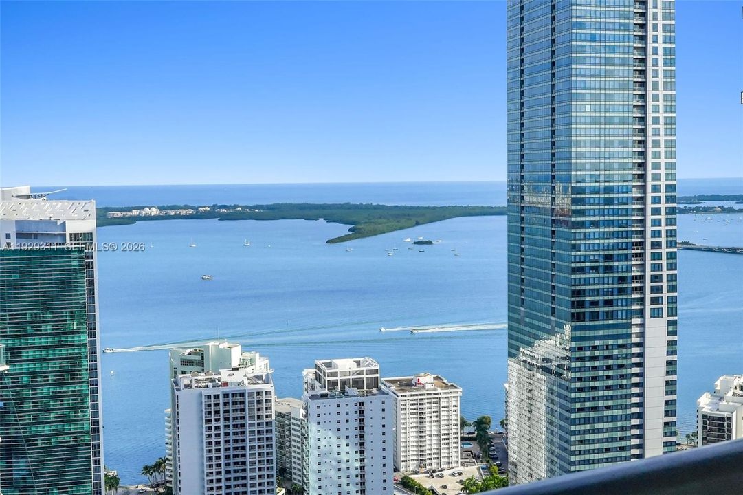 For Rent: $5,550 (2 beds, 3 baths, 1293 Square Feet)