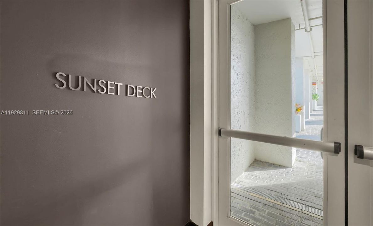 Sunset Deck 50th Floor