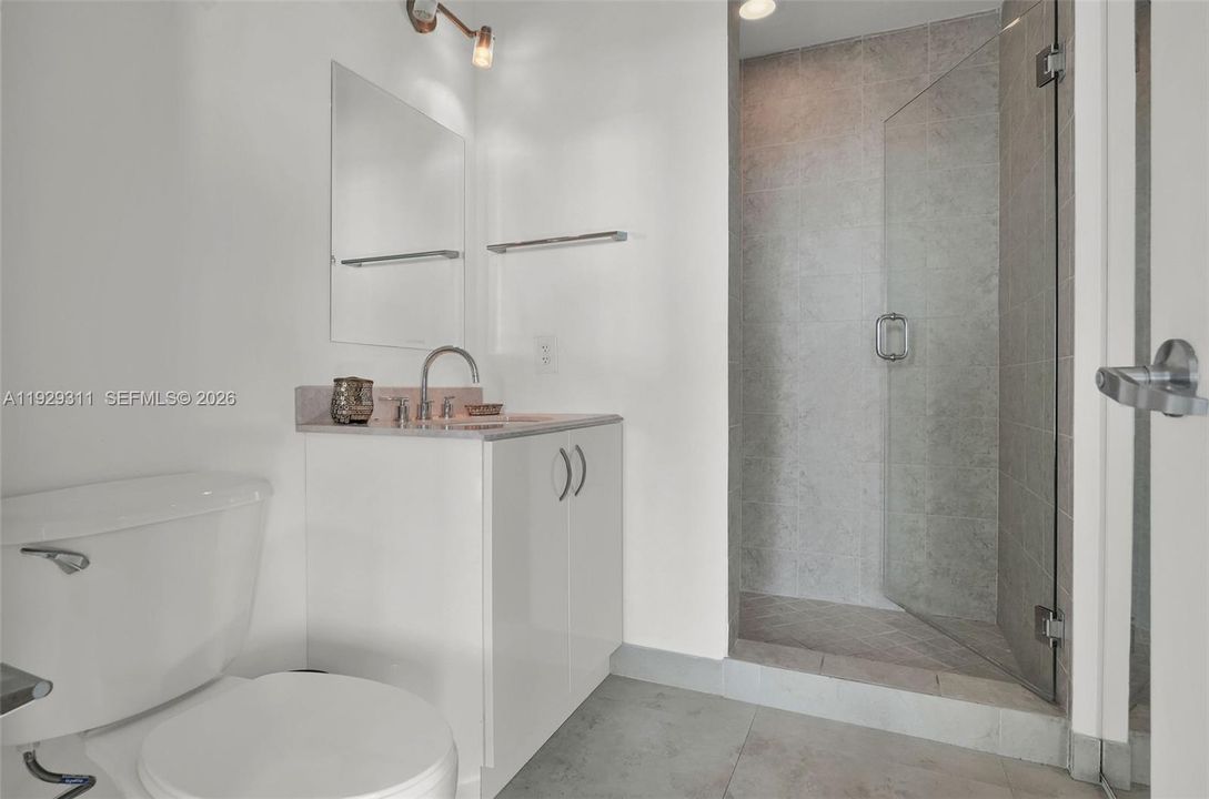 For Rent: $5,550 (2 beds, 3 baths, 1293 Square Feet)