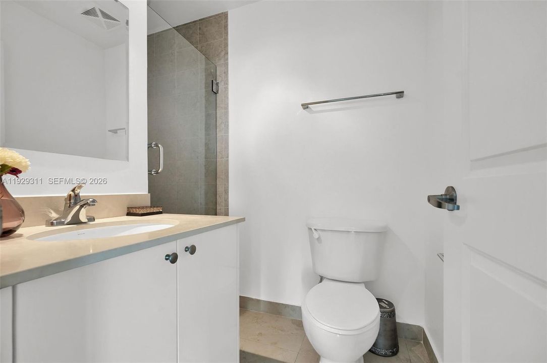 For Rent: $5,550 (2 beds, 3 baths, 1293 Square Feet)