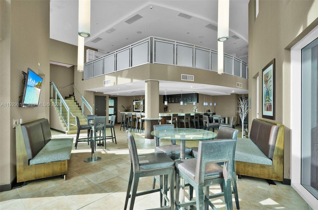 For Rent: $5,550 (2 beds, 3 baths, 1293 Square Feet)