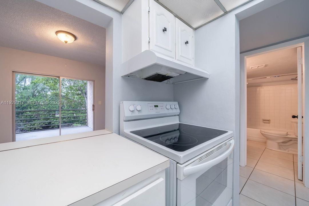 На продажу: $189,000 (1 спален, 1 ванн, 750 Квадратных фут)