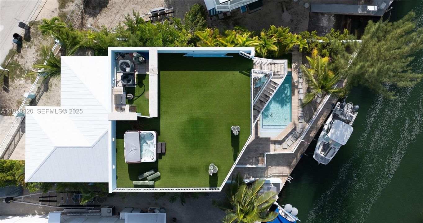 En Venta: $2,300,000 (4 camas, 4 baños, 3140 Pies cuadrados)