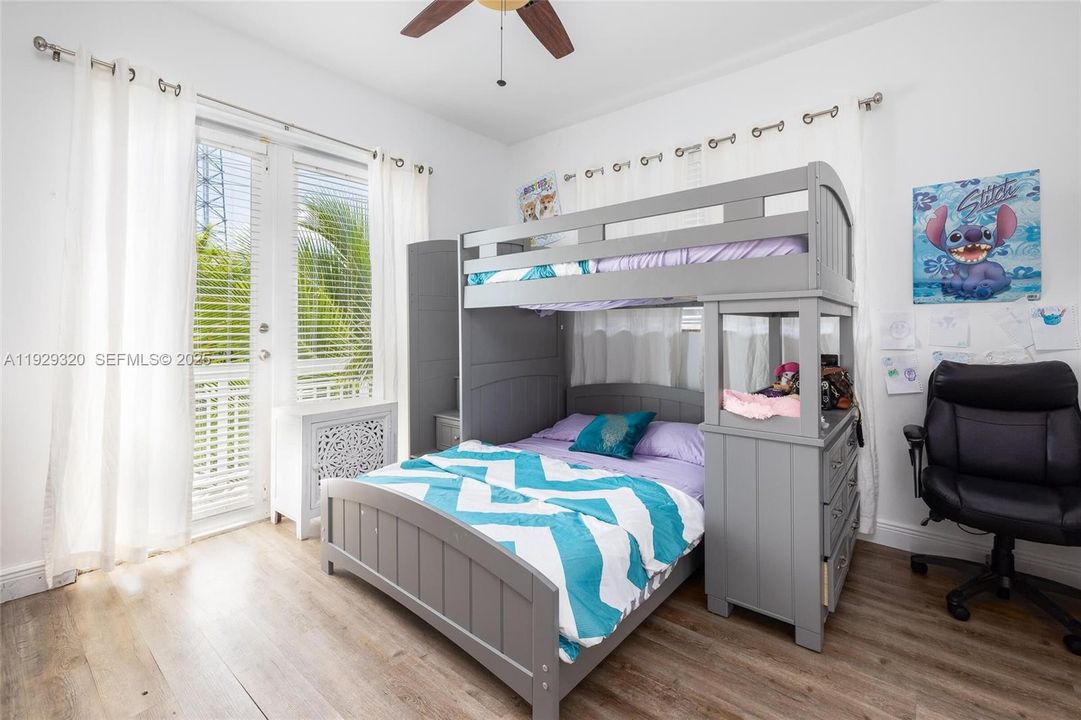 En Venta: $2,300,000 (4 camas, 4 baños, 3140 Pies cuadrados)