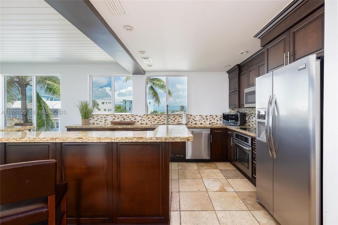 En Venta: $2,300,000 (4 camas, 4 baños, 3140 Pies cuadrados)