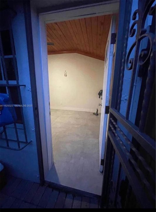 待售: $1,100,000 (5 贝兹, 4 浴室, 1845 平方英尺)