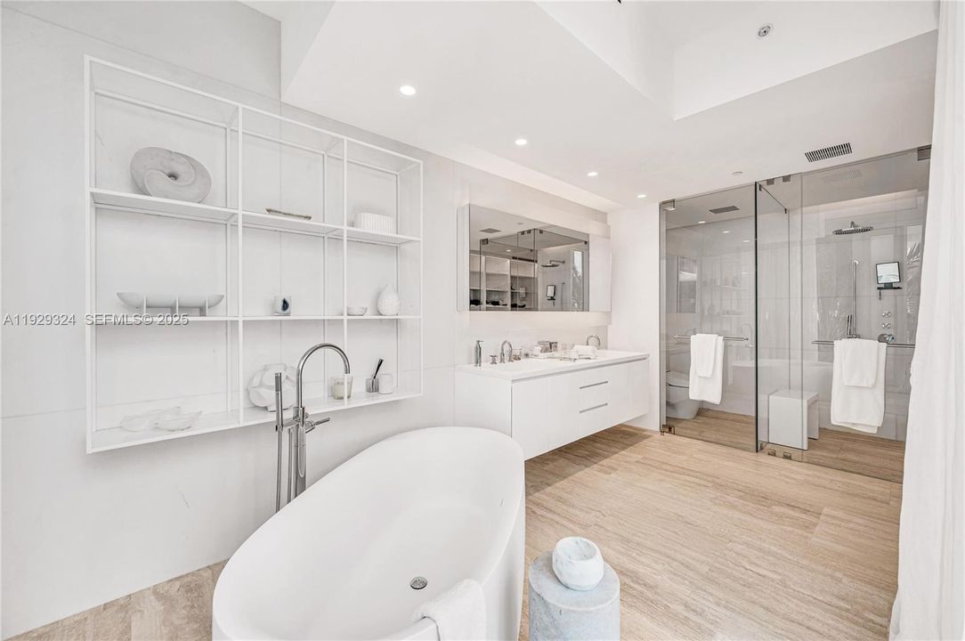 En Venta: $7,250,000 (2 camas, 2 baños, 2317 Pies cuadrados)