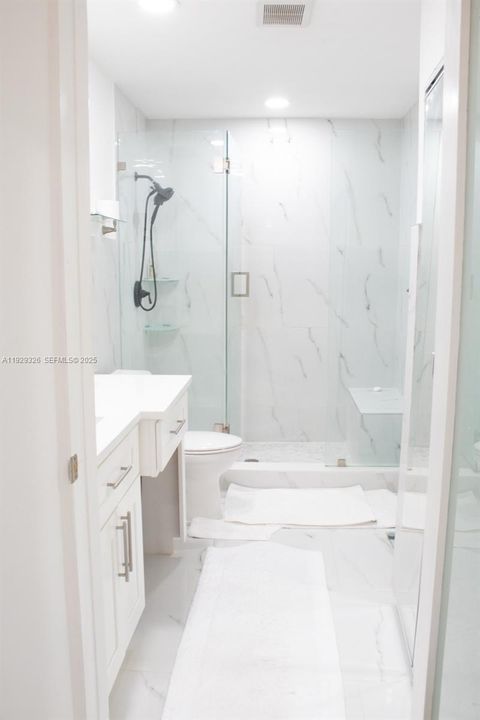 待售: $700,000 (4 贝兹, 3 浴室, 1942 平方英尺)