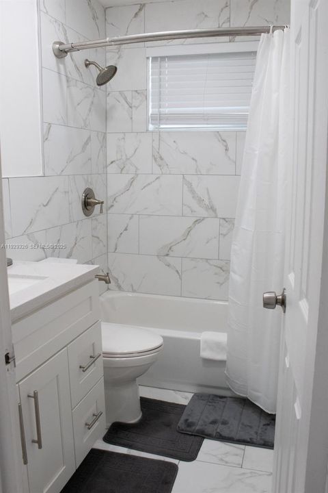 待售: $700,000 (4 贝兹, 3 浴室, 1942 平方英尺)