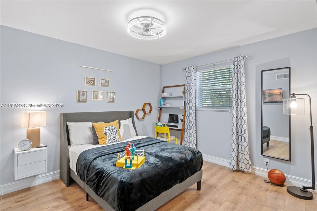 待售: $315,000 (3 贝兹, 2 浴室, 1200 平方英尺)