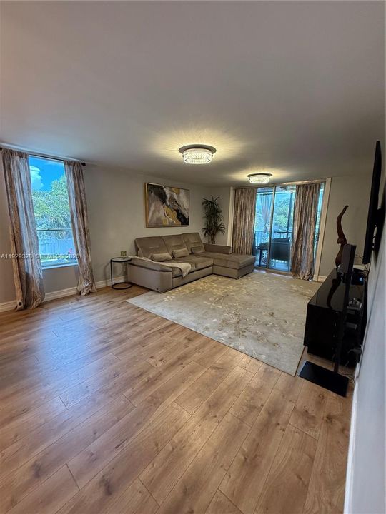 待售: $315,000 (3 贝兹, 2 浴室, 1200 平方英尺)