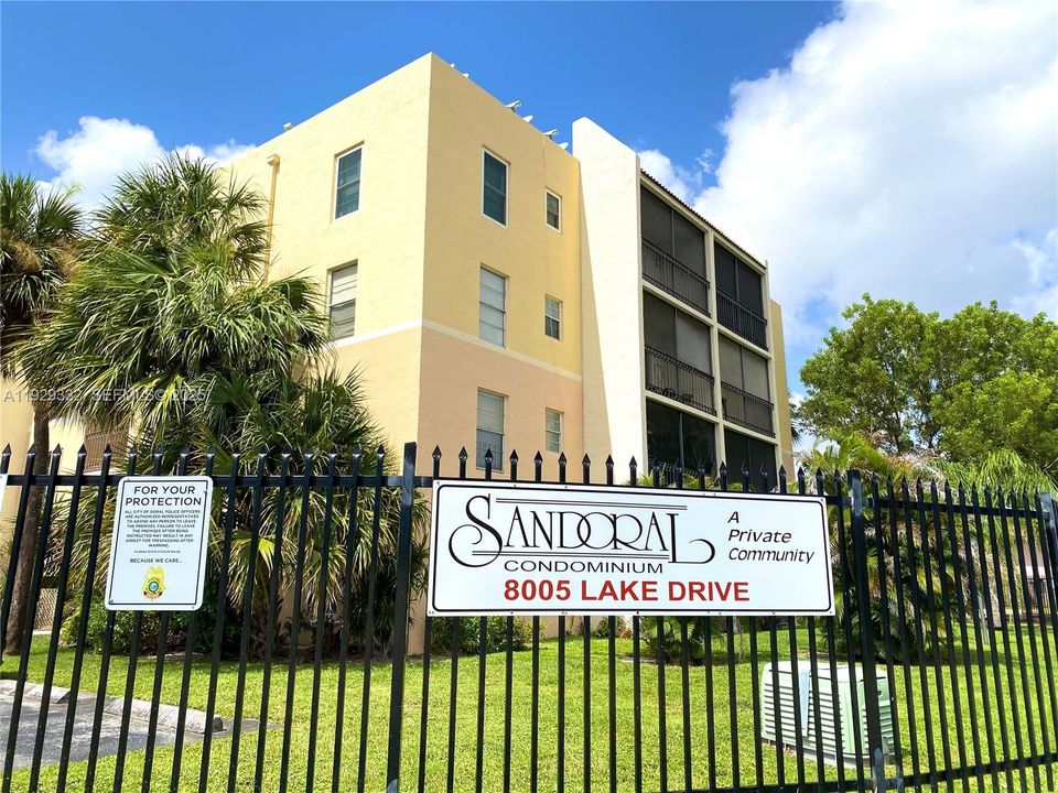 出租: $1,990 (1 贝兹, 1 浴室, 770 平方英尺)