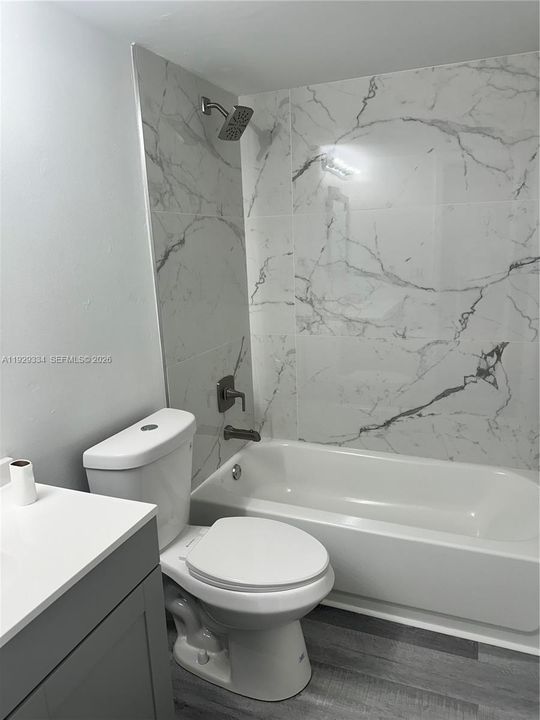 出租: $2,450 (2 贝兹, 2 浴室, 0 平方英尺)