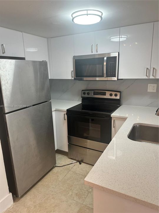 出租: $2,450 (2 贝兹, 2 浴室, 0 平方英尺)