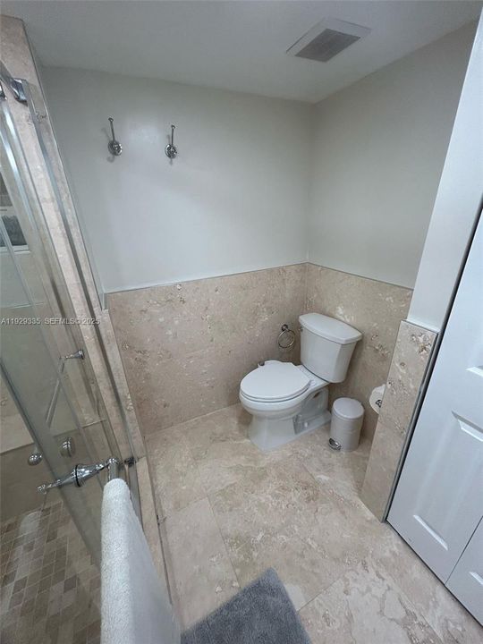 待售: $799,000 (2 贝兹, 2 浴室, 1345 平方英尺)