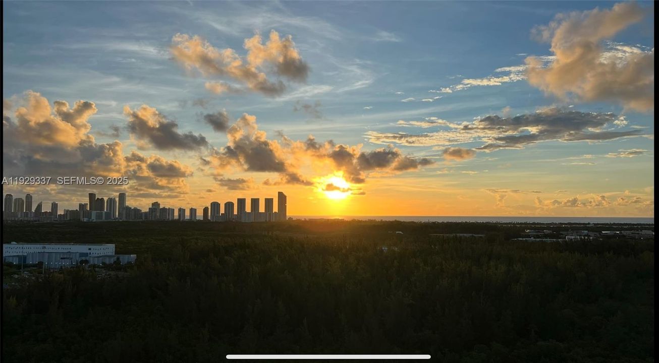 For Rent: $4,650 (3 beds, 3 baths, 2048 Square Feet)