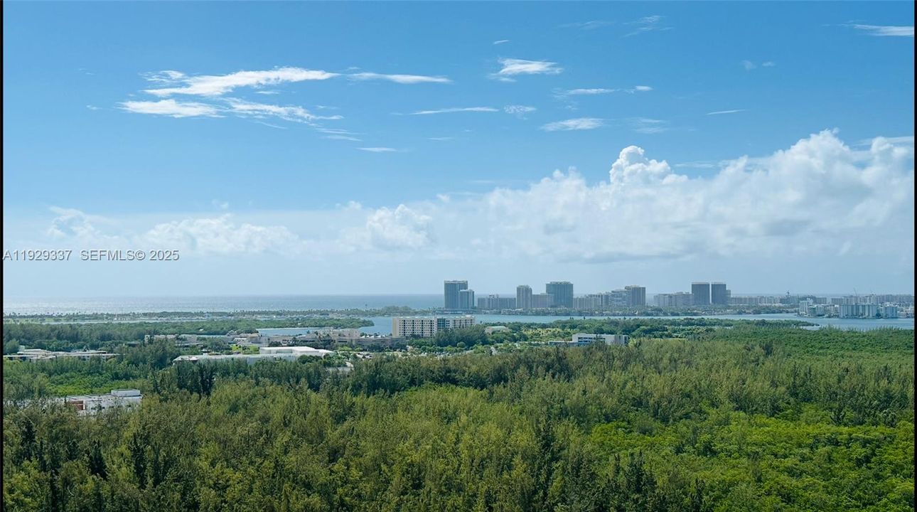 For Rent: $4,650 (3 beds, 3 baths, 2048 Square Feet)