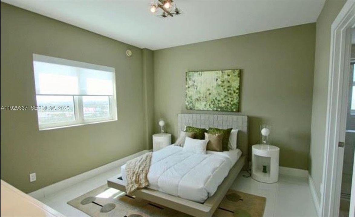 For Rent: $4,650 (3 beds, 3 baths, 2048 Square Feet)