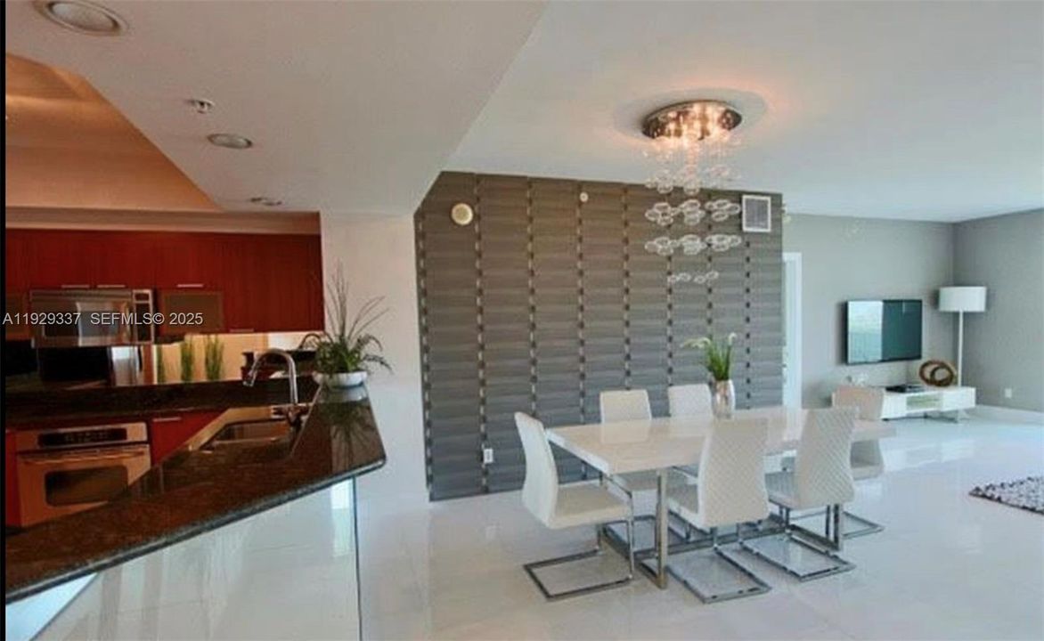 For Rent: $4,650 (3 beds, 3 baths, 2048 Square Feet)