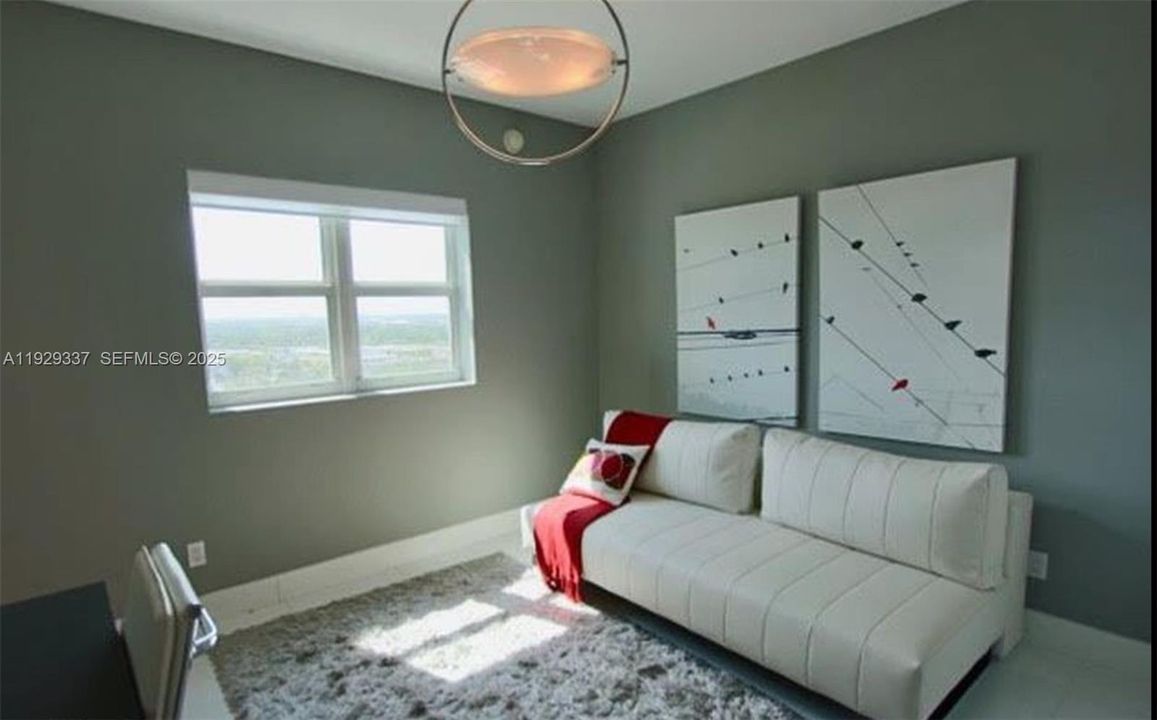 For Rent: $4,650 (3 beds, 3 baths, 2048 Square Feet)