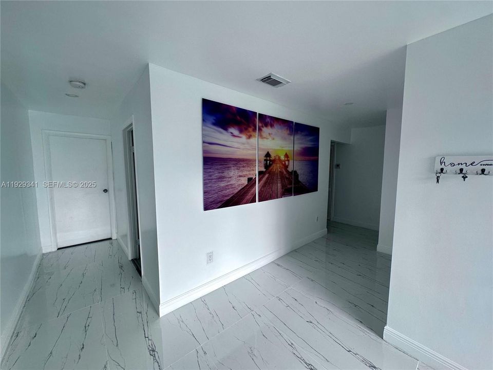 В аренду: $3,500 (4 спален, 3 ванн, 4270 Квадратных фут)