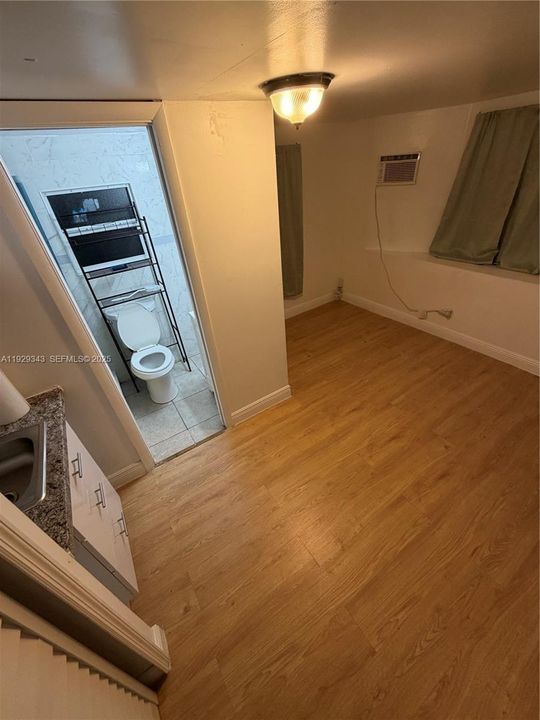 В аренду: $1,150 (0 спален, 1 ванн, 0 Квадратных фут)