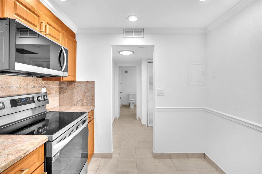 В аренду: $2,000 (1 спален, 1 ванн, 828 Квадратных фут)