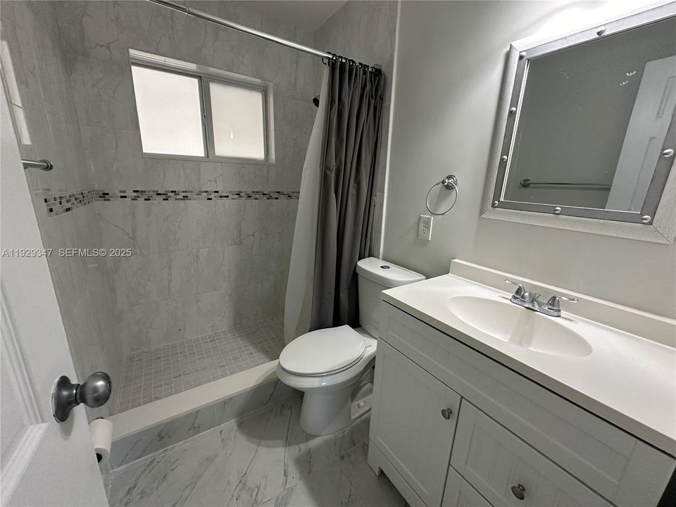 For Rent: $3,200 (3 beds, 2 baths, 1282 Square Feet)