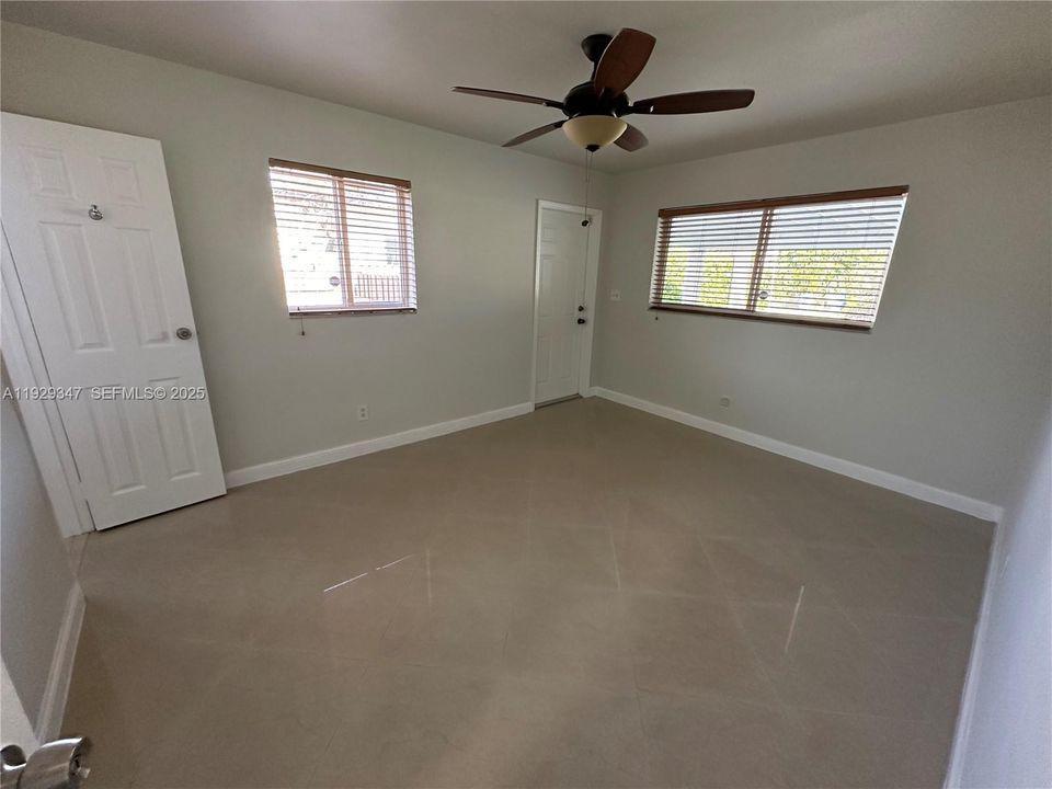For Rent: $3,200 (3 beds, 2 baths, 1282 Square Feet)