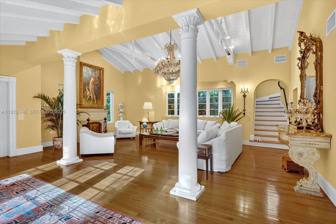 For Sale: $7,500,000 (0.84 acres)