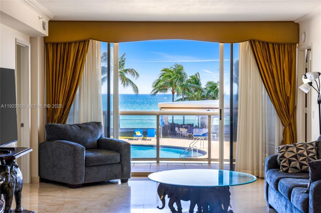 For Rent: $7,000 (3 beds, 3 baths, 1840 Square Feet)