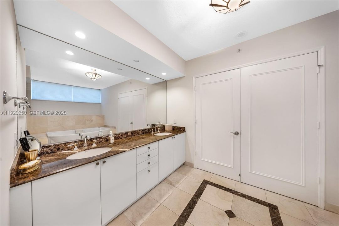 For Rent: $7,000 (3 beds, 3 baths, 1840 Square Feet)