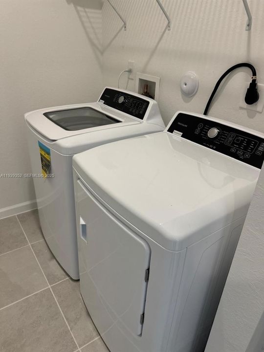 For Rent: $2,500 (3 beds, 2 baths, 0 Square Feet)