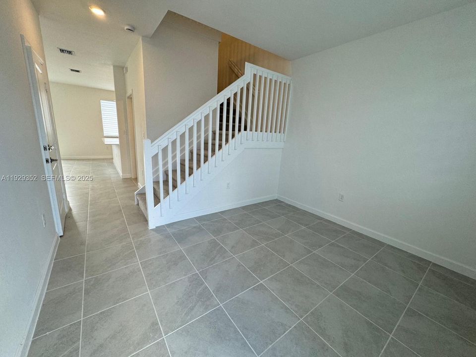 For Rent: $2,500 (3 beds, 2 baths, 0 Square Feet)