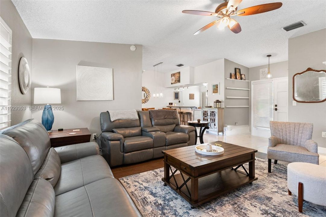 For Sale: $749,900 (3 beds, 2 baths, 1771 Square Feet)