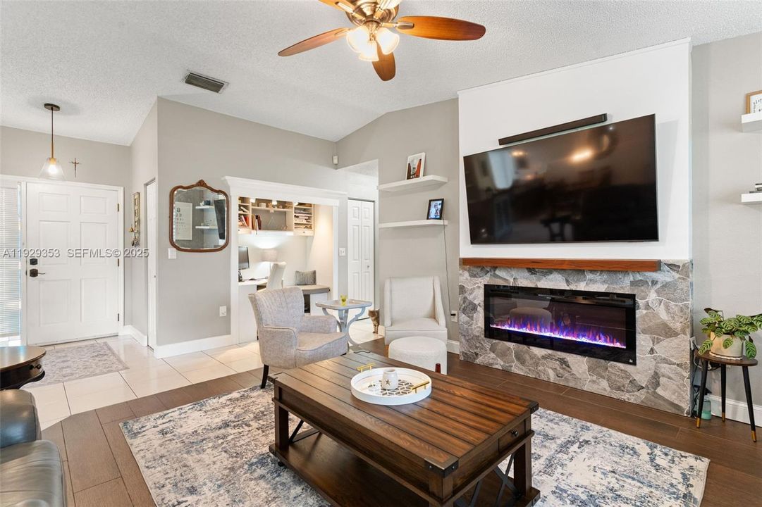 For Sale: $749,900 (3 beds, 2 baths, 1771 Square Feet)