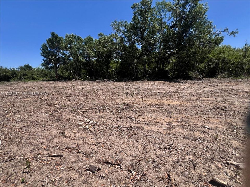 En Venta: $249,900 (2.52 acres)