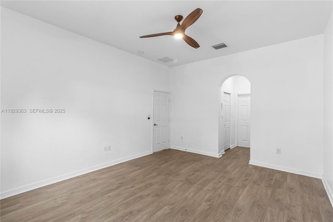 В аренду: $3,600 (3 спален, 2 ванн, 0 Квадратных фут)