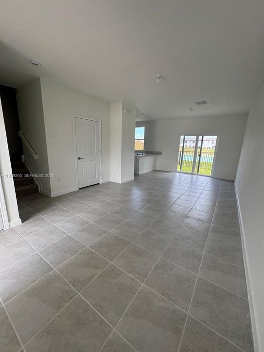 For Rent: $2,500 (3 beds, 3 baths, 0 Square Feet)