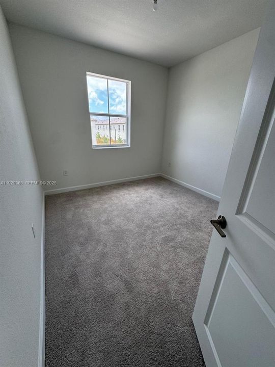 For Rent: $2,500 (3 beds, 3 baths, 0 Square Feet)