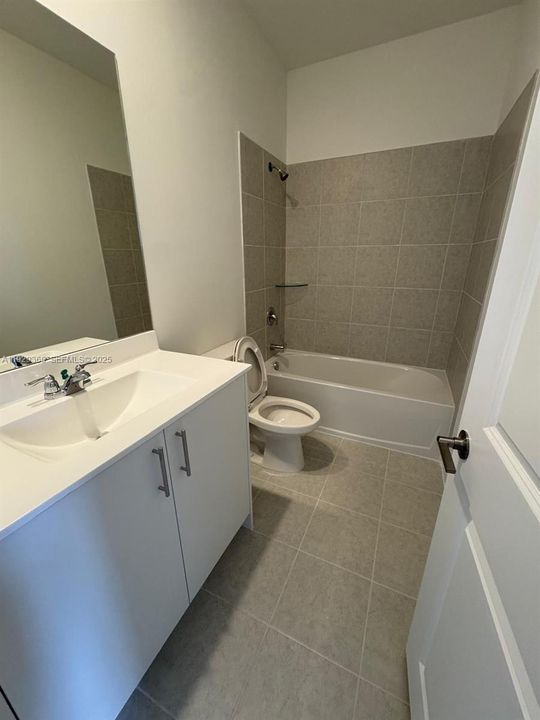 For Rent: $2,500 (3 beds, 3 baths, 0 Square Feet)